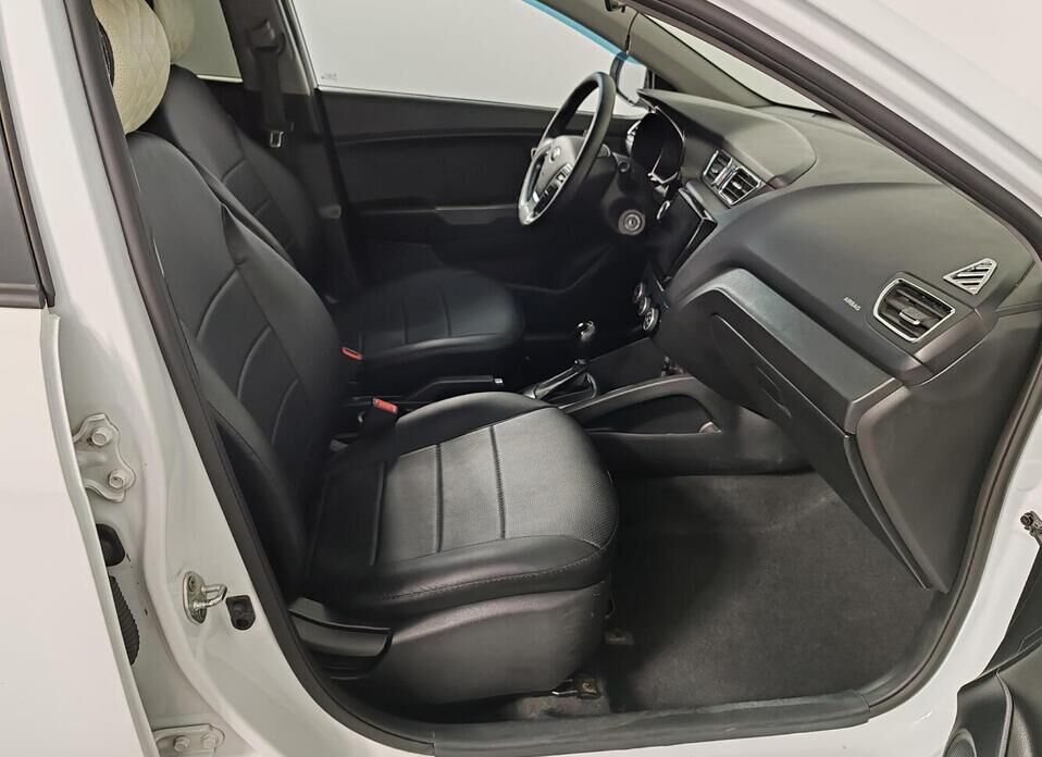 Kia Rio, III Рестайлинг 1.6 AT (123 л.с.)