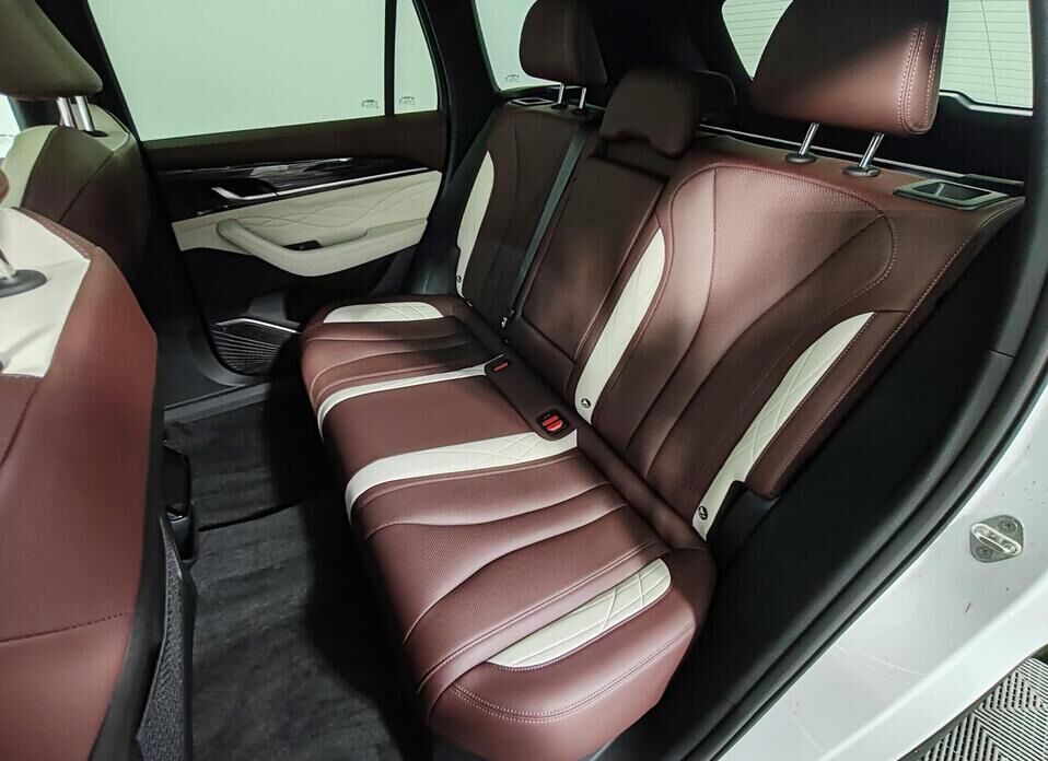 Geely Monjaro 2.0 AT (238 л.с.) 4WD
