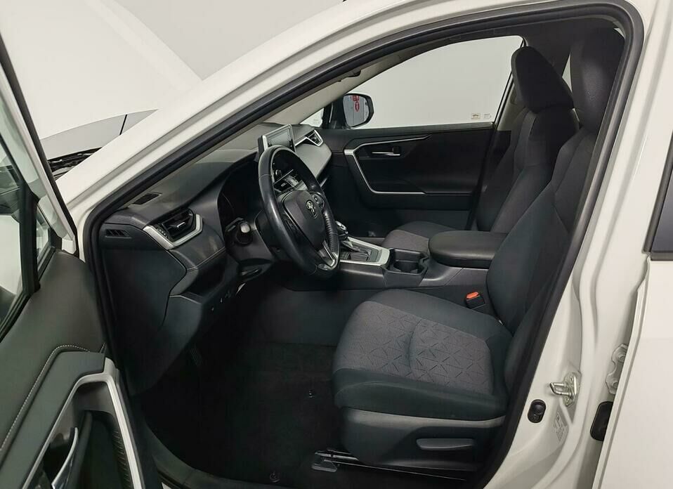 Toyota RAV4 2.0 CVT (149 л.с.)