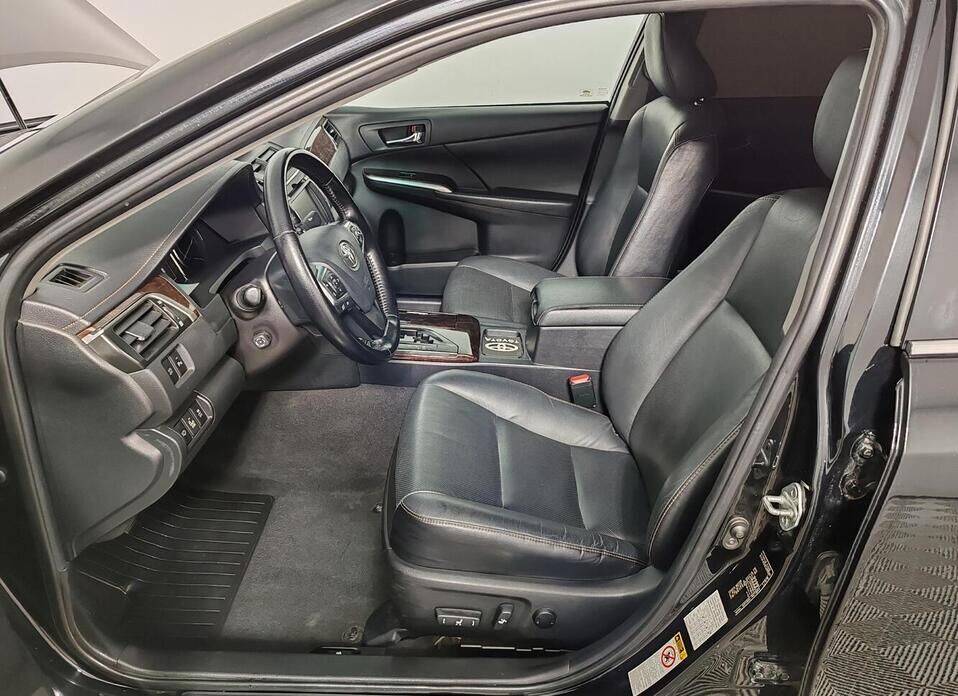 Toyota Camry, VII (XV50) Рестайлинг 3.5 AT (249 л.с.)