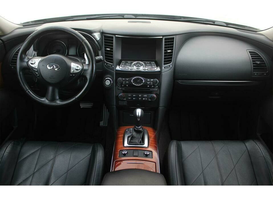 Infiniti QX70 3.0d AT (238 л.с.) 4WD