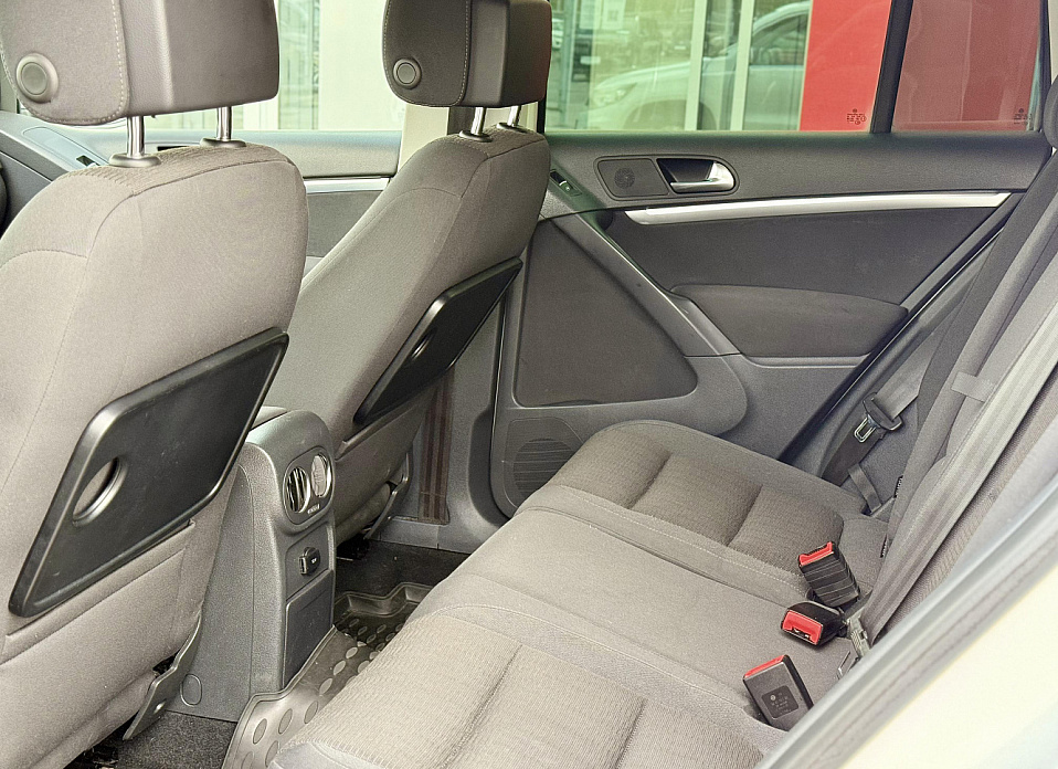 Volkswagen Tiguan, I Рестайлинг 2.0d AT (140 л.с.) 4WD