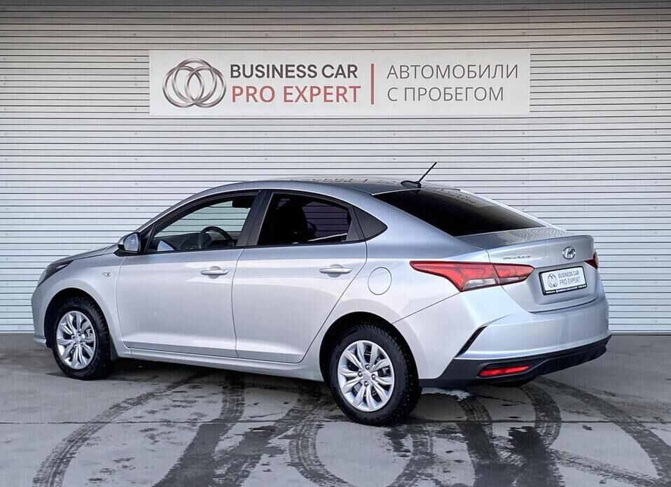 Hyundai Solaris, II Рестайлинг 1.6 MT (123 л.с.)