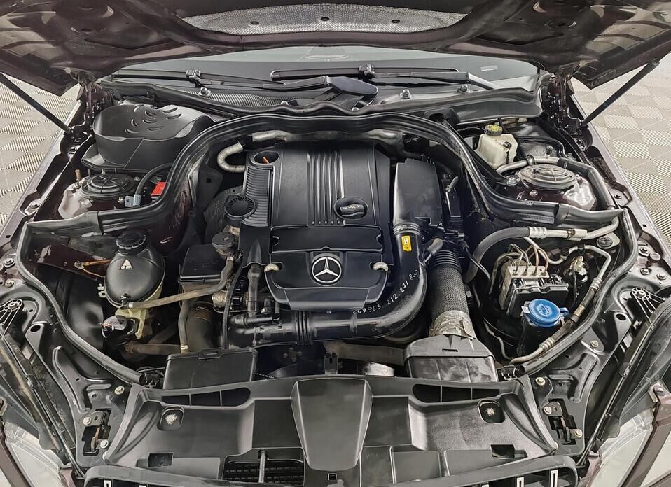 Mercedes-Benz E-Класс 200 7G-Tronic 1.8 AT (184 л.с.)