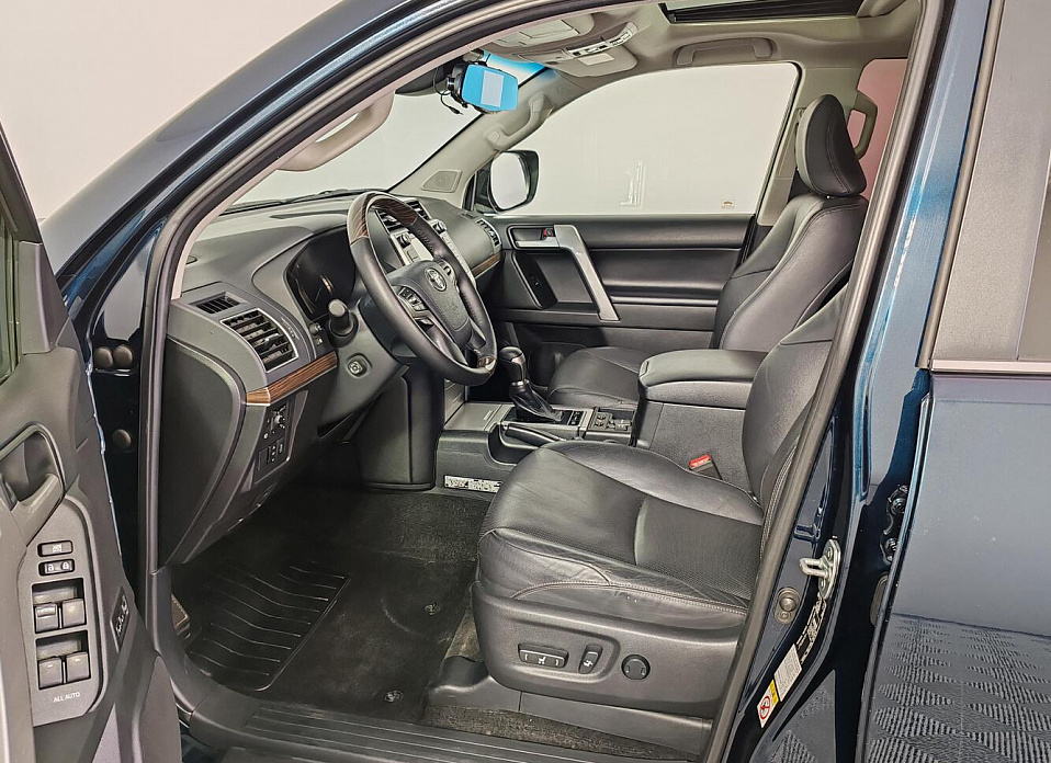 Toyota Land Cruiser Prado, 150 Series Рестайлинг 2 2.8d AT (177 л.с.) 4WD