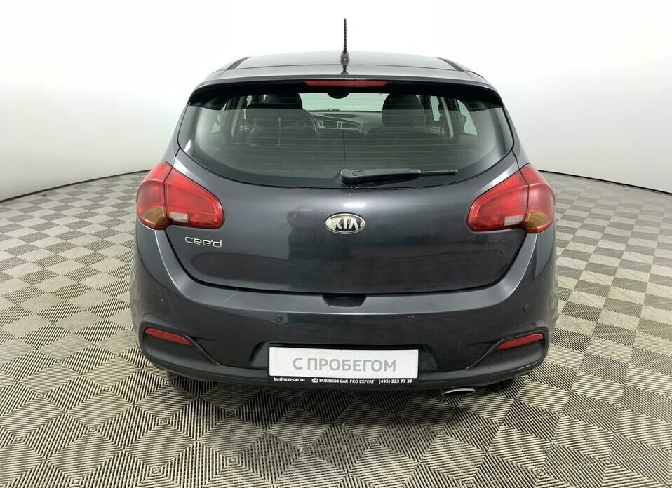 Kia Ceed 1.6 AT (129 л.с.)