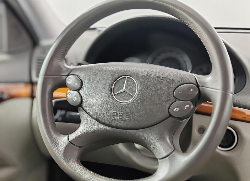 Mercedes-Benz E-Класс, III (W211, S211) Рестайлинг 200 1.8 AT (184 л.с.)