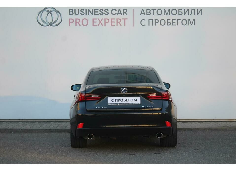 Lexus IS 250 2.5 AT (208 л.с.)