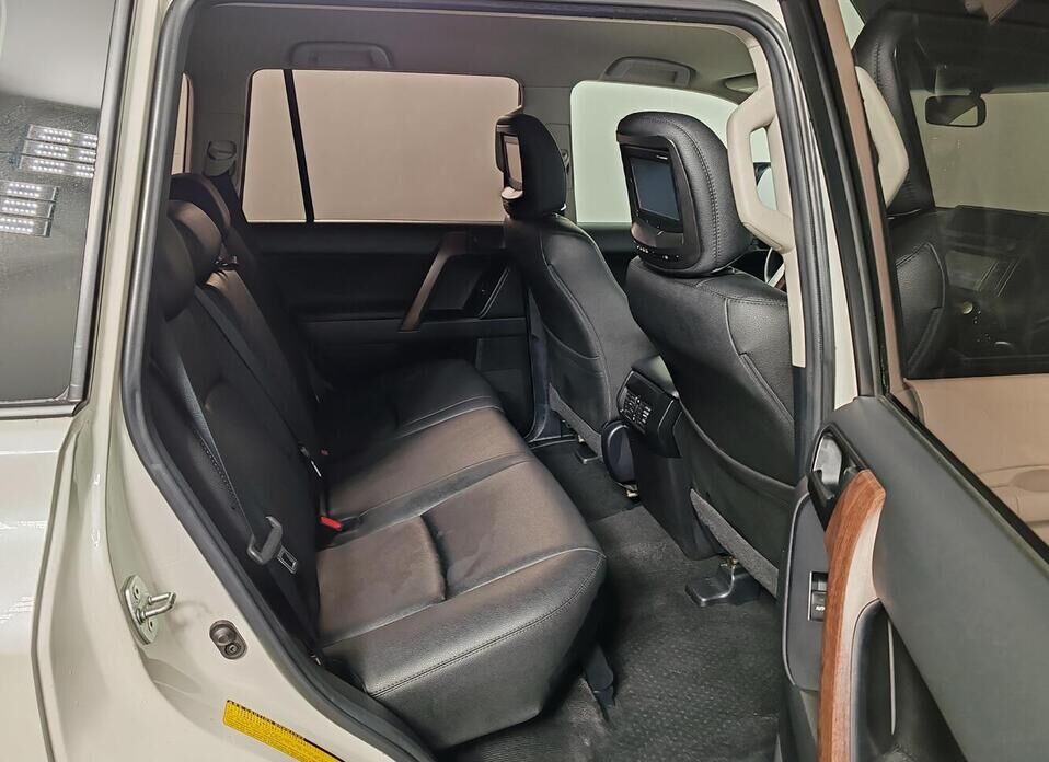 Toyota Land Cruiser Prado, 150 Series Рестайлинг 1 3.0d AT (173 л.с.) 4WD