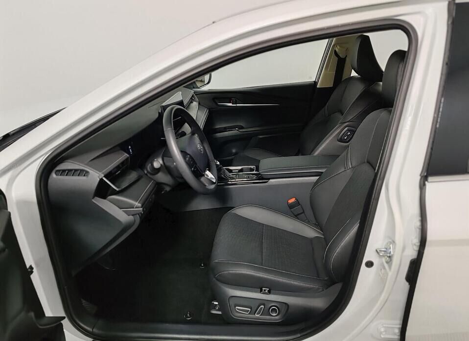 Toyota Camry, IX (XV80) China Market 2.0 CVT (173 л.с.)