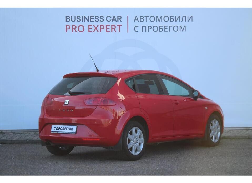 SEAT Leon, II Рестайлинг 2.0d AMT (140 л.с.)