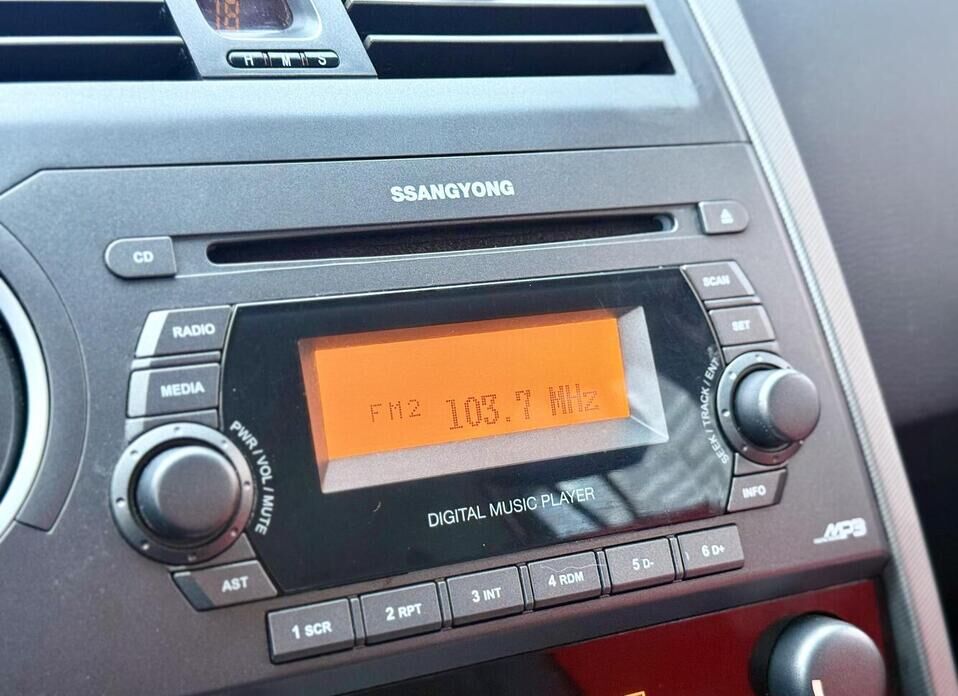 SsangYong Kyron, I Рестайлинг 2.0d MT (141 л.с.) 4WD