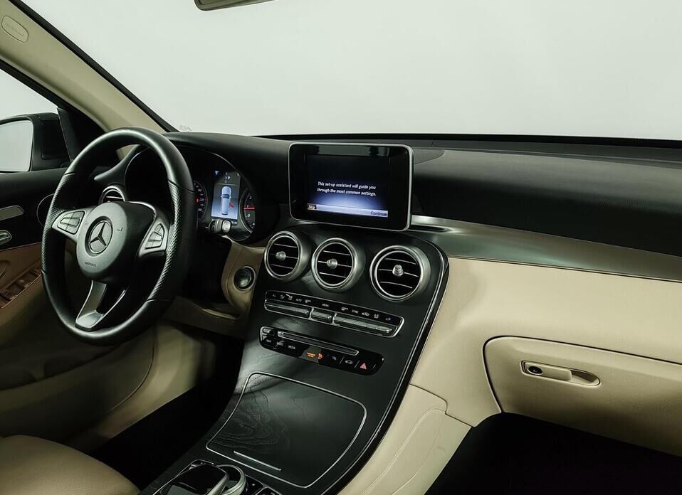 Mercedes-Benz GLC, I (X253) 300 2.0 AT (245 л.с.) 4WD