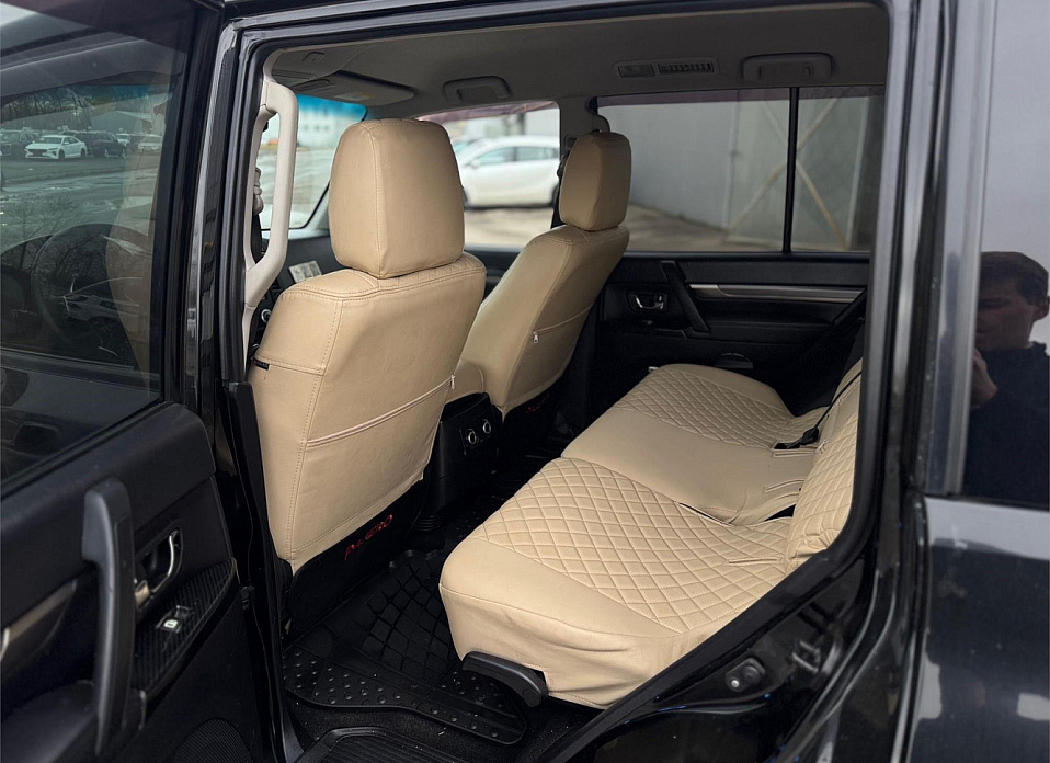 Mitsubishi Pajero, IV Рестайлинг 1 3.0 AT (178 л.с.) 4WD