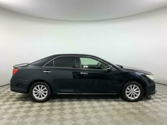 Toyota Camry, 2011 г., 267 042 км