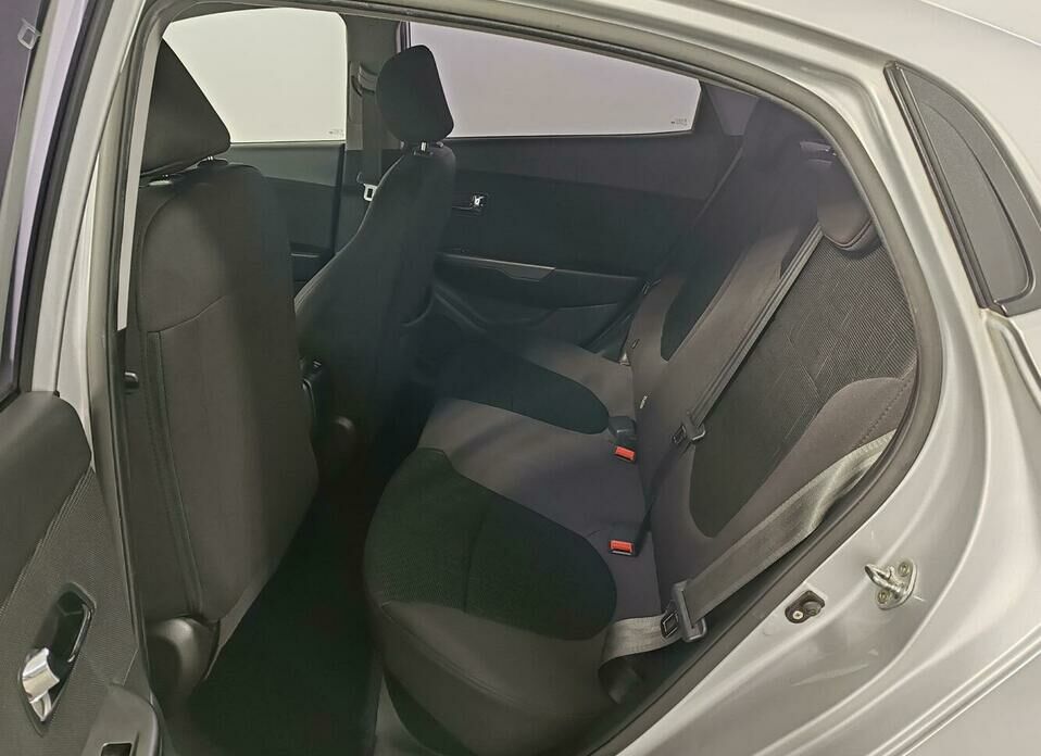 Kia Rio 4-speed 1.6 AT (123 л.с.)