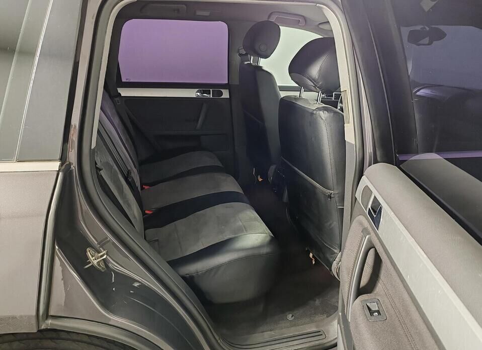Volkswagen Touareg, I Рестайлинг 2.5d AT (174 л.с.) 4WD