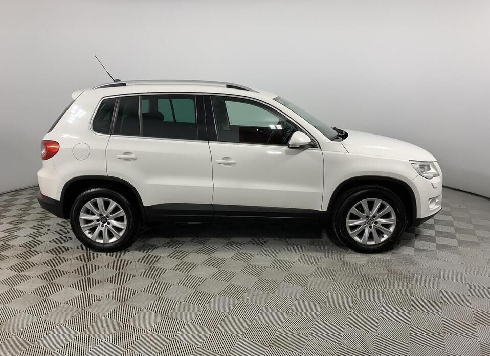Volkswagen Tiguan, I 2.0 AT (170 л.с.) 4WD