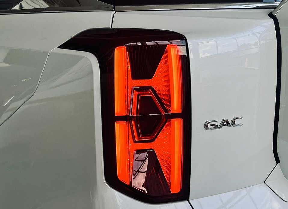 GAC GS8, II Dragon 2.0 AT (231 л.с.) 4WD