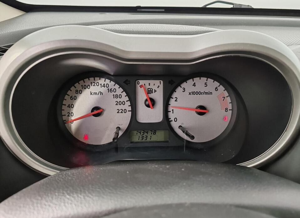 Nissan Note 1.6 AT (110 л.с.)