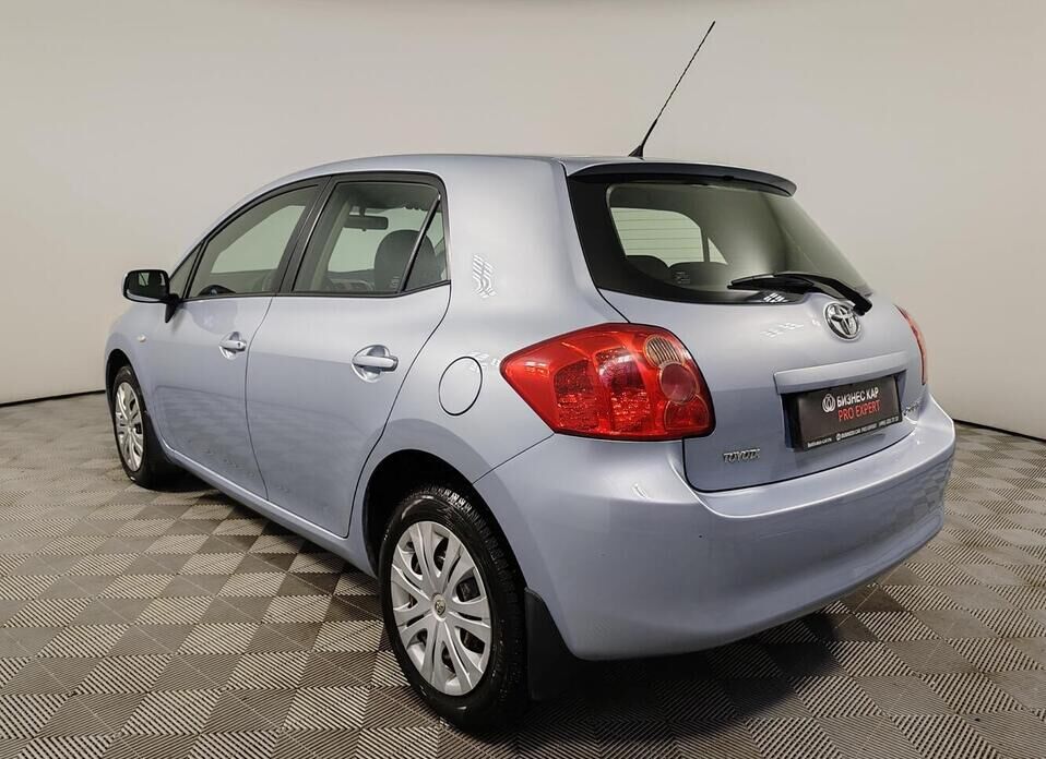 Toyota Auris, I 1.6 AMT (124 л.с.)