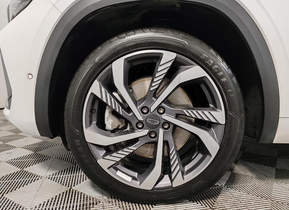 Geely Monjaro 2.0 AT (238 л.с.) 4WD