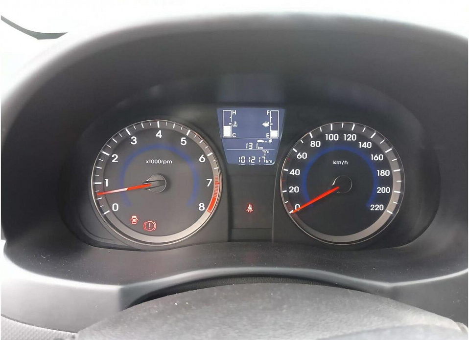 Hyundai Solaris, I Рестайлинг 1.6 AT (123 л.с.)