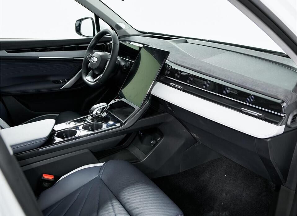 Geely Atlas, II 2.0 AT (200 л.с.) 4WD