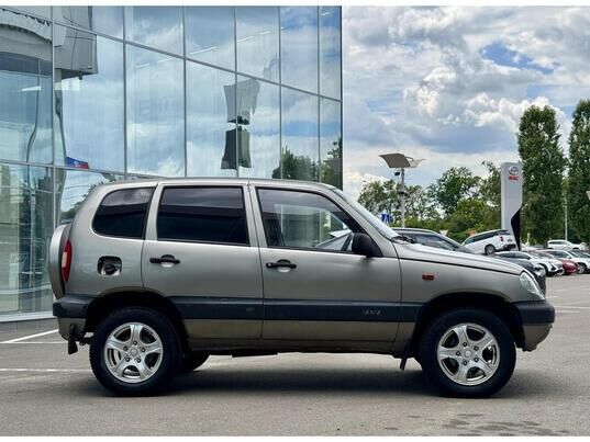 Chevrolet Niva, 2006&nbsp;г., 181&nbsp;454&nbsp;км
