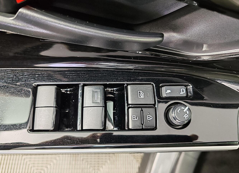 Toyota bZ4X Electro AT (150 кВт)