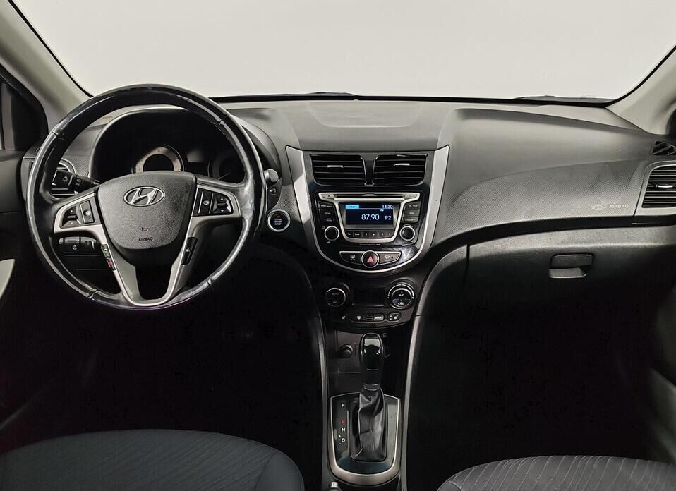 Hyundai Solaris, I Рестайлинг 1.6 AT (123 л.с.)