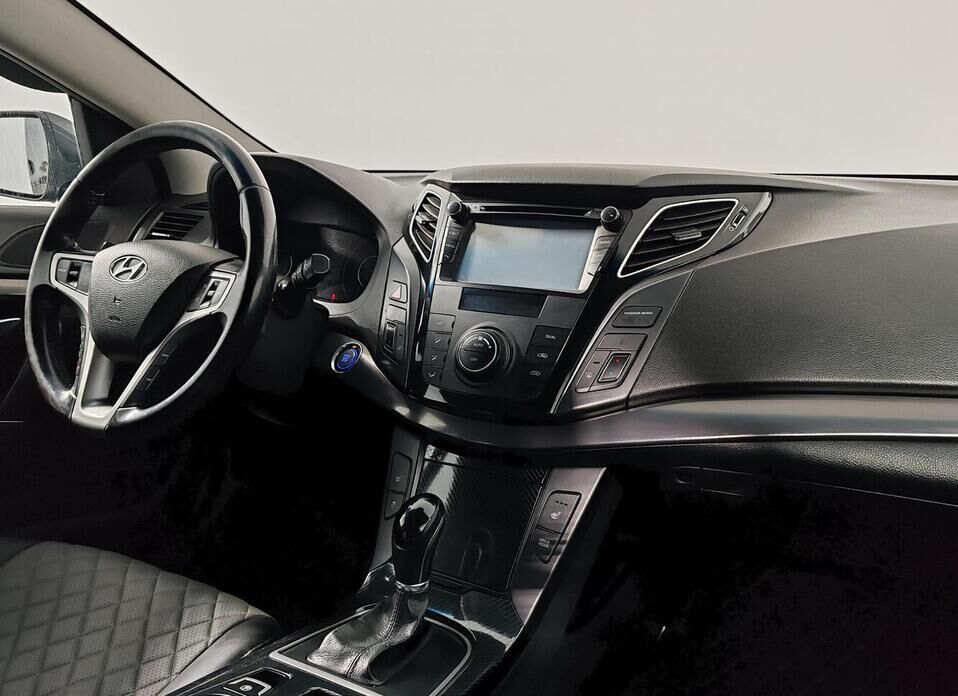 Hyundai i40, I 2.0 AT (150 л.с.)