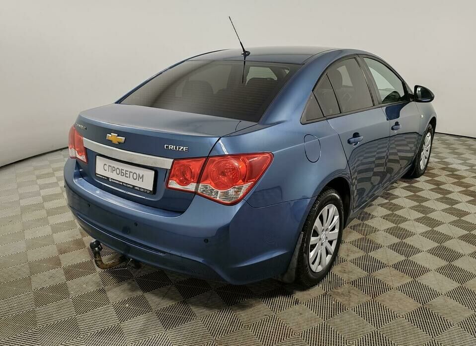 Chevrolet Cruze 1.8 AT (141 л.с.)