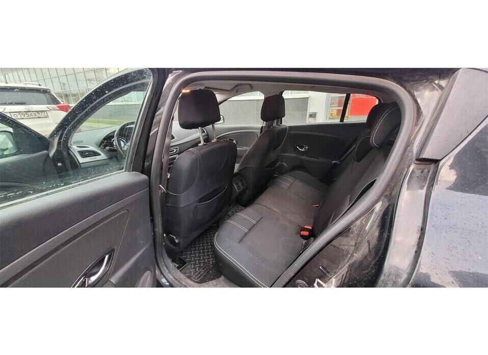 Renault Megane, III Рестайлинг 2 1.6 CVT (114 л.с.)