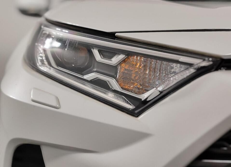 Toyota RAV4, V (XA50) 2.0 CVT (149 л.с.) 4WD