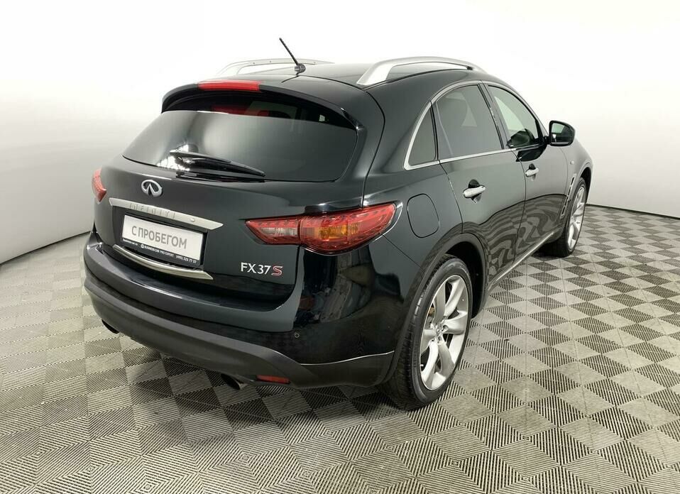 Infiniti FX FX37 3.7 AT (333 л.с.) 4WD