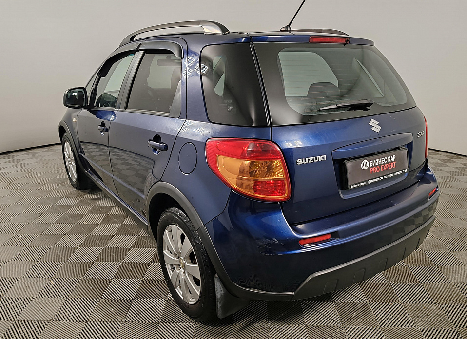Suzuki SX4, I (Classic) 1.6 MT (107 л.с.)