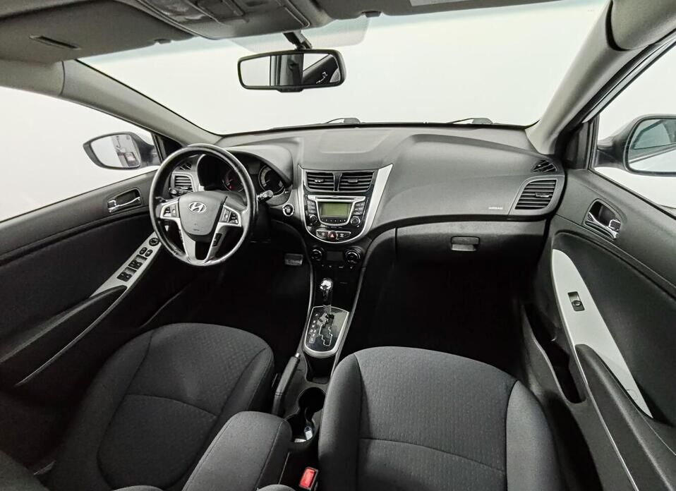 Hyundai Solaris 1.6 AT (123 л.с.)