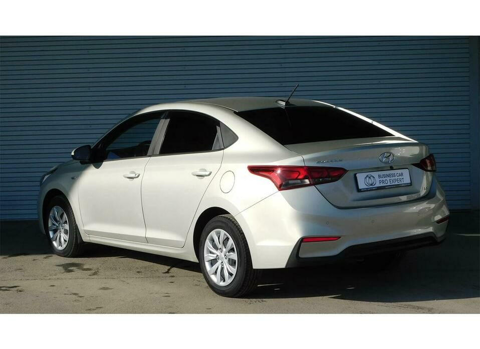 Hyundai Solaris 1.6 AT (123 л.с.)