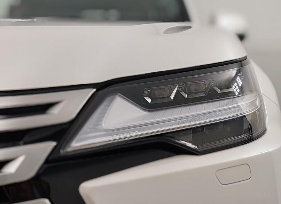 Lexus LX, IV 600 3.5 AT (415 л.с.) 4WD