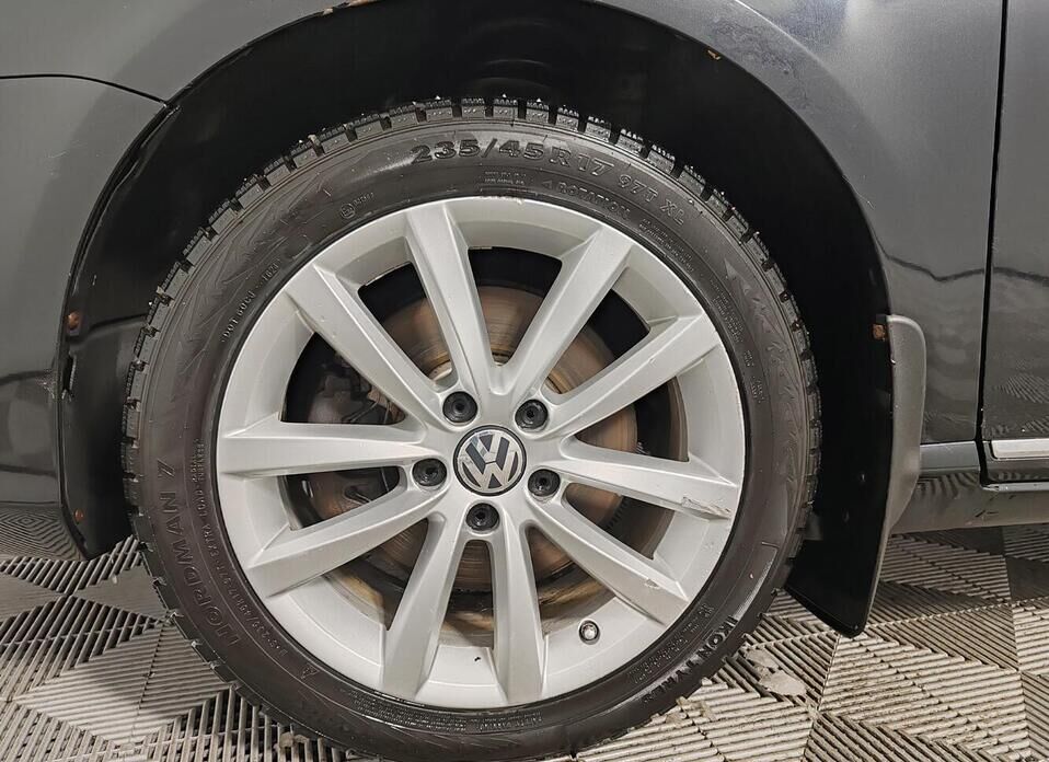 Volkswagen Passat, B7 1.8 AMT (152 л.с.)