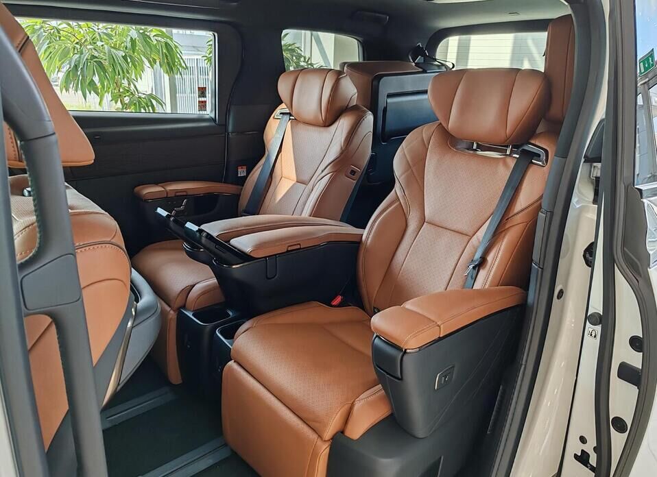 Toyota Alphard, IV 2.5hyb CVT (190 л.с.) 4WD