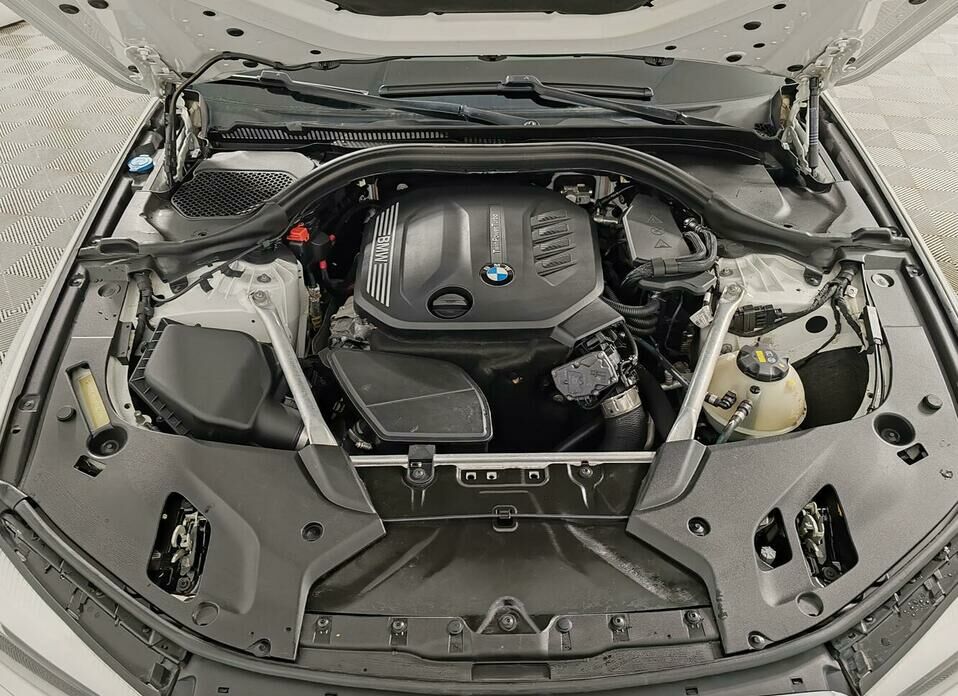 BMW 5 серии 518d 2.0d AT (150 л.с.)