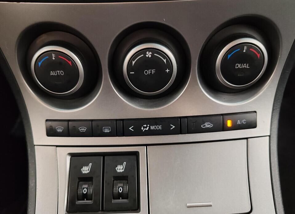 Mazda 3 1.6 AT (105 л.с.)