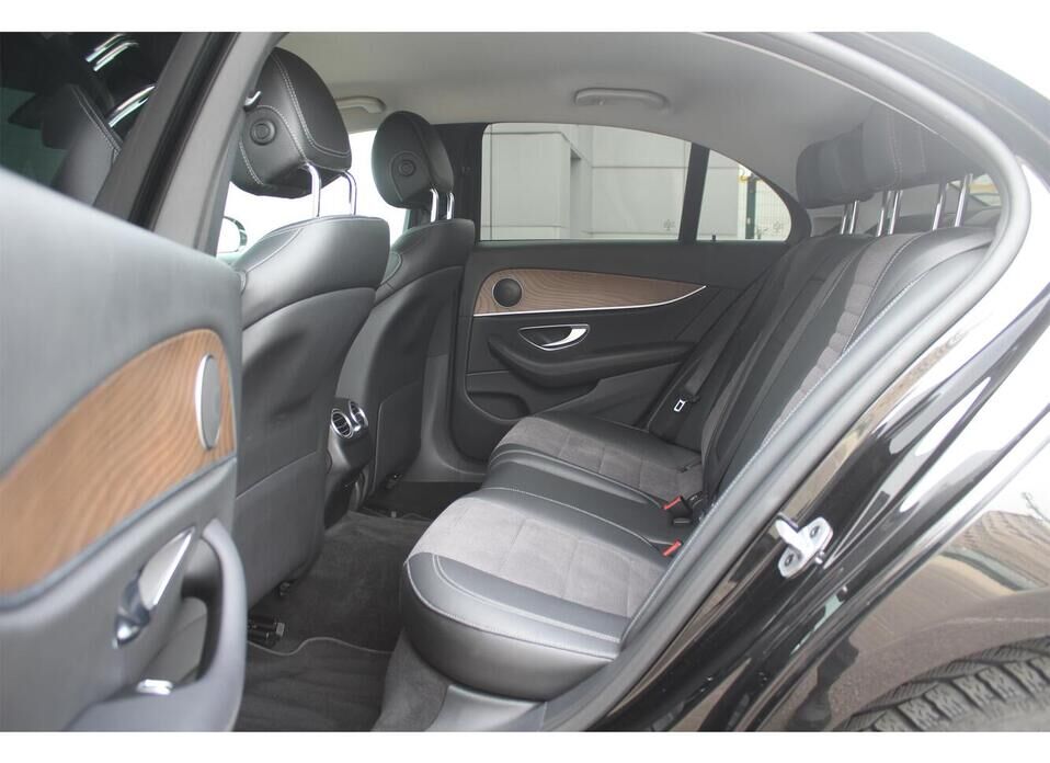 Mercedes-Benz E-Класс, V (W213, S213, C238) 220 d 2.0d AT (194 л.с.) 4WD