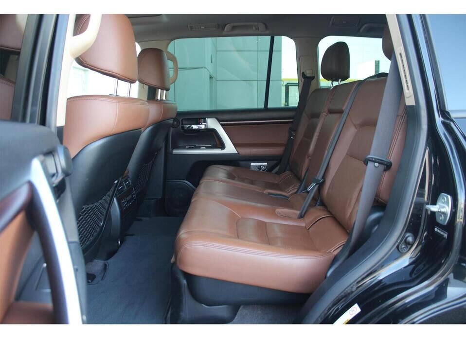 Toyota Land Cruiser, 200 Series Рестайлинг 1 4.5d AT (235 л.с.) 4WD