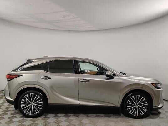 Lexus RX, V, 2023 г., 4 820 км