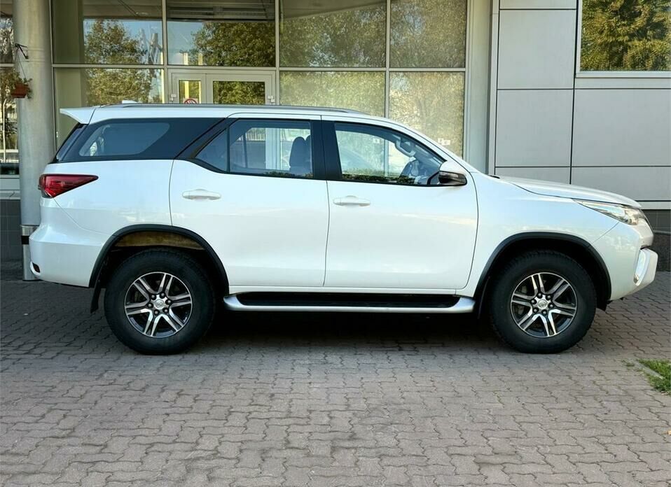 Toyota Fortuner 2.8d AT (177 л.с.) 4WD