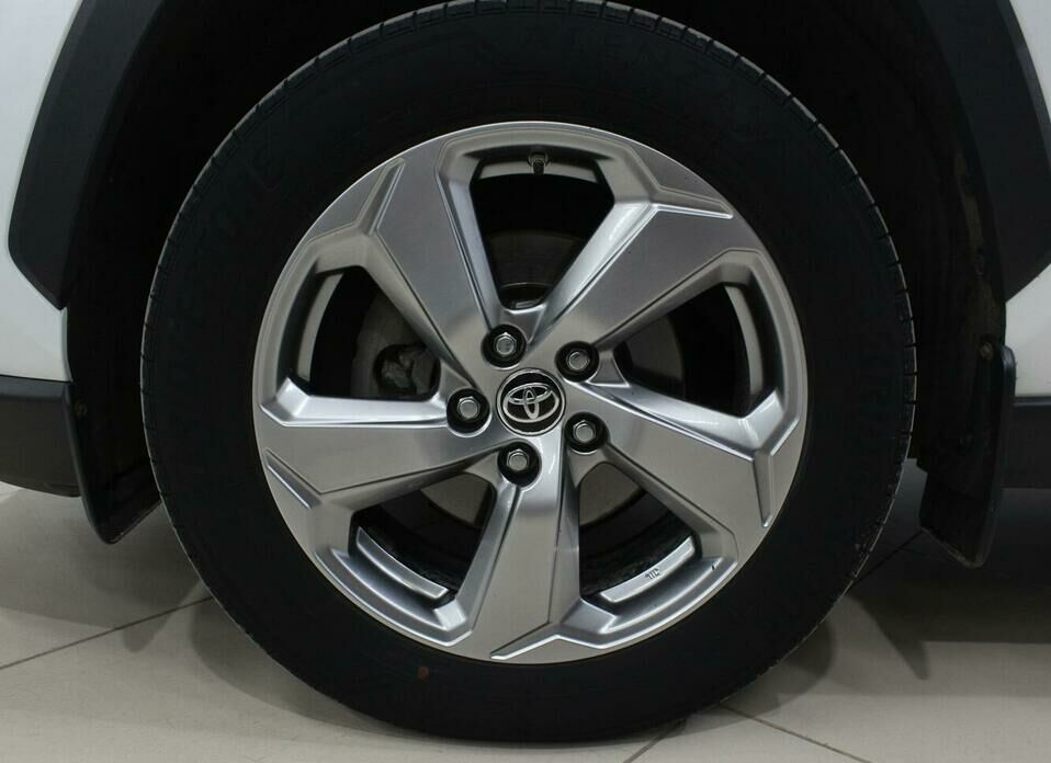 Toyota RAV4 2.0 CVT (149 л.с.)