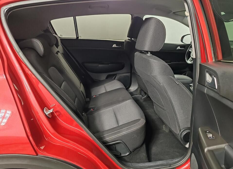 Kia Sportage, IV Рестайлинг 2.0 AT (150 л.с.) 4WD